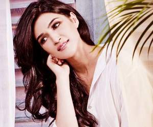 kriti sanon acting in rain song