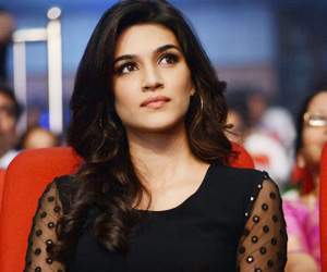 kriti sanon deleted from 2 cinemas