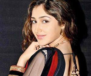 sayessha saigal in akhil movie