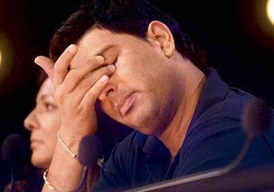 yuvaraj-singh father fires on dhoni