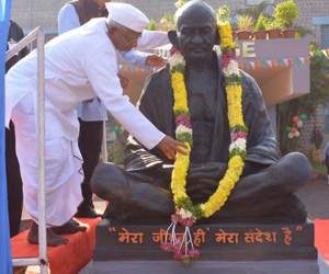 Anna-Hazare-facebook-threat