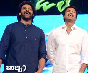 Prabhas-smiling-photo