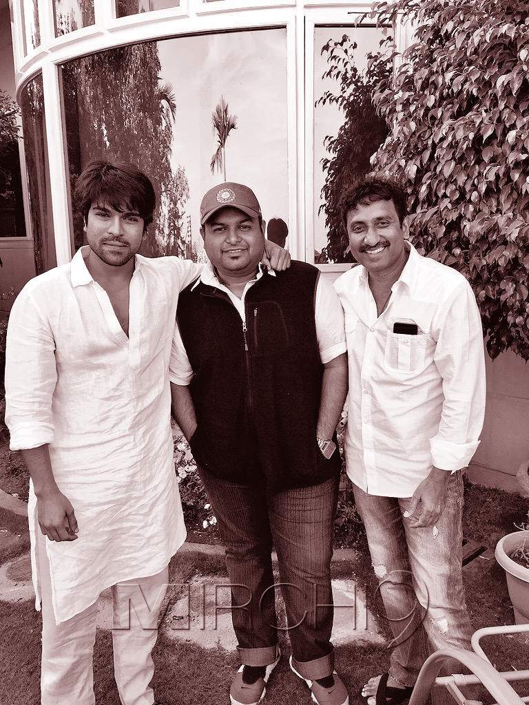 Ram-charan-Srinu-Vaitla-movie-first look