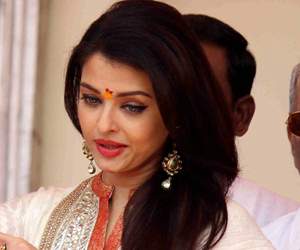 aishwarya-rai-bachchan-com-back