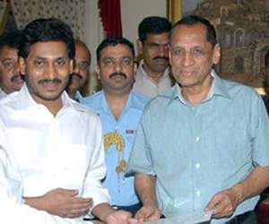 Jagan complaints to Governor about Speaker!