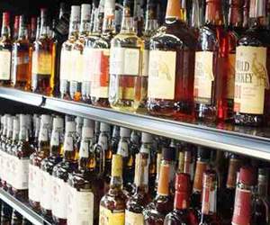 liquor supply stopped in ap and telangana