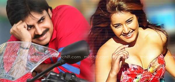 rashi khanna like to act with pawan kalyan