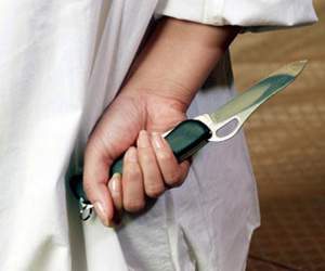 Wife attacks hubby's private parts & peels off skin