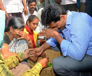 Yatras Obsessed Jagan takes up Bus Yatra!