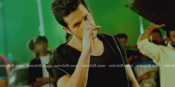 Akhil-teaser-talk-first-look