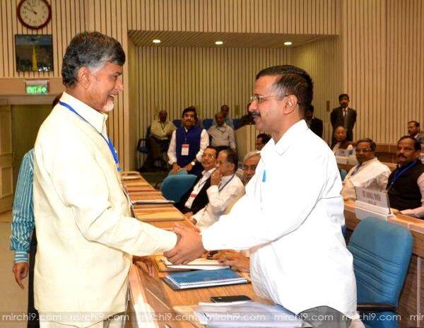 Chndrababu naidu meets Aravind kejirwal