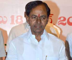 KCR appoints Andhra Lawyer