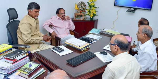 VENKAIAH-naidu-chandrababu-naidu-AP special -status