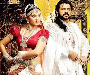 nagavalli remake in malayalam