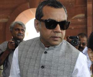 paresh rawal in modi biopic