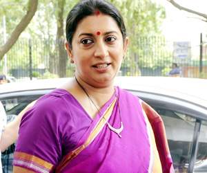 smriti irani secret camera in trail room