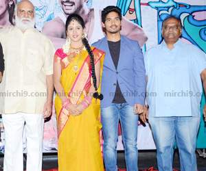 vara mullapudi kundanapu bomma movie
