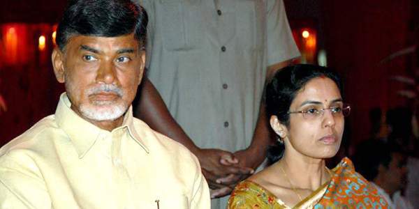 Chandrababu's wife sustains minor injury!