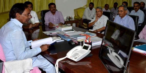 KCR-highcourt-beating