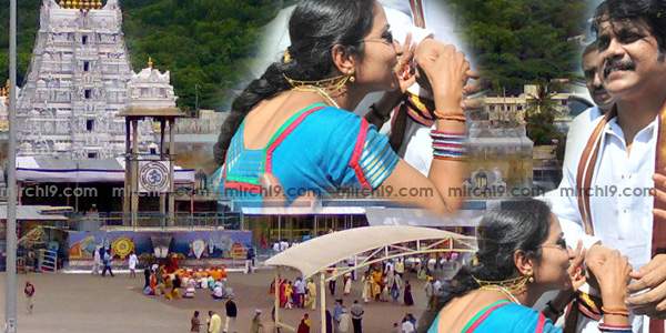 Nagarjuna-kissed-by-a-woman-in-tirupathi
