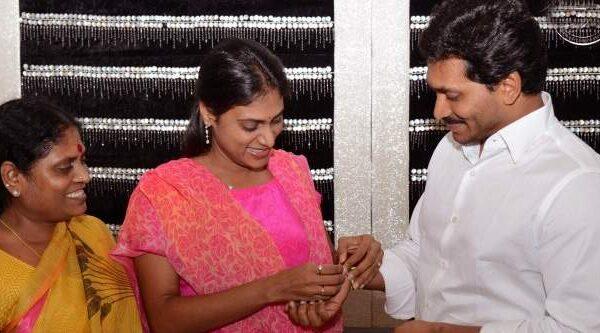 YS-jAGAN-SHARmila-rajyasabha