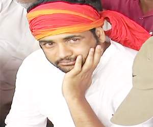 actor sivaji hunger strike and questions modi