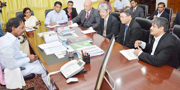 kcr meeting with hitachi dealers