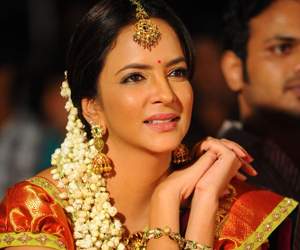 Mallepoolu & Manchu Lakshmi common for all