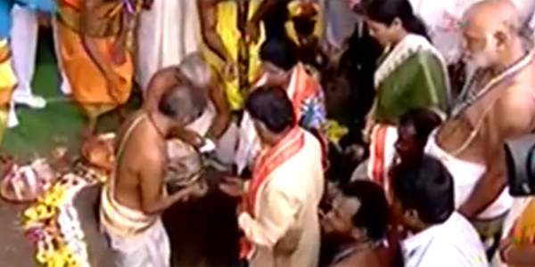 Chandrababu-naidu-capital-bhoomi-pooja
