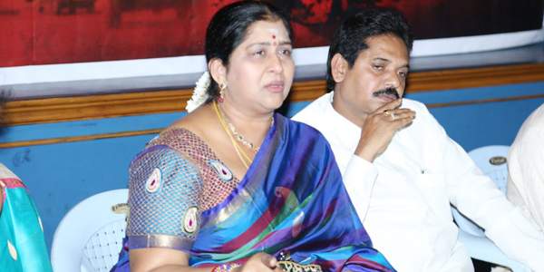 actress kavitha accident