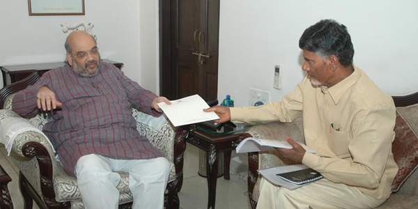 chandrababu-naidu-amit-shah