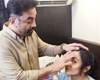 kamal hassan applying makeup for prakash raj and trisha