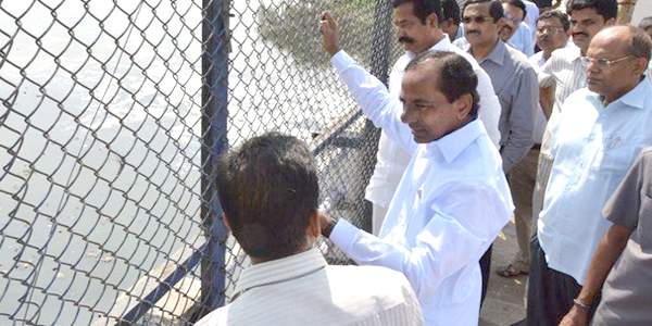 kcr-hussan-sagar-cleaning