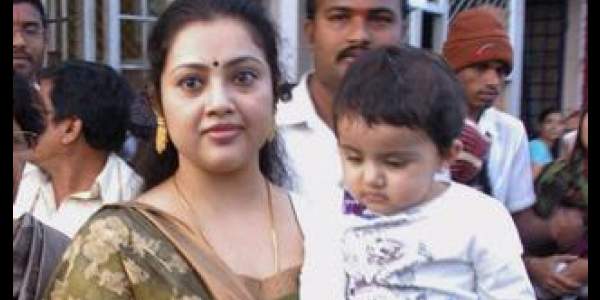meena daughter in vijay movie