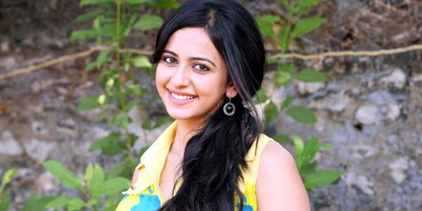 rakul preet singh craze in tollywood