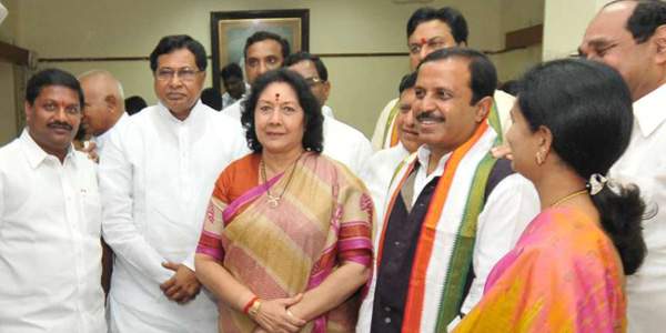 Congress on death bed in Telangana