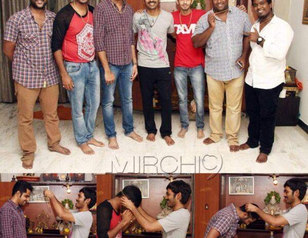 Dhanush-gold-chains-staff