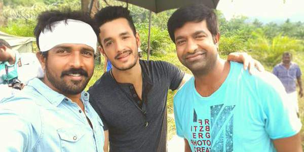 First sign of Superstardom from Akhil