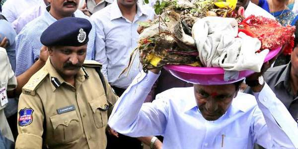 KCR's Swachh Hyderabad dream shattered in one day!