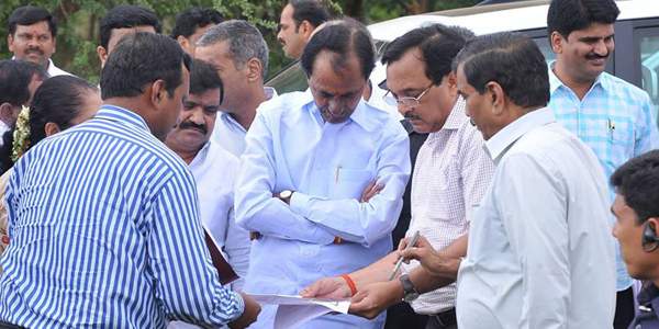KCR’s new ploy to undermine settlers’ majority!
