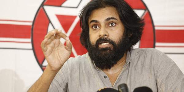 Pawan Kalyan's matured response on Rajahmundry mishap!