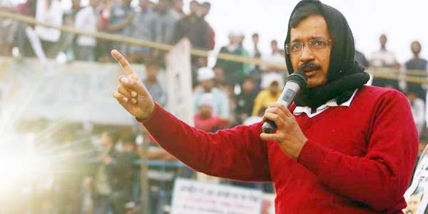 India's Popular CM spends 526 Crore for advertising!