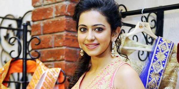 rakul preet singh comments on tollywood heroines