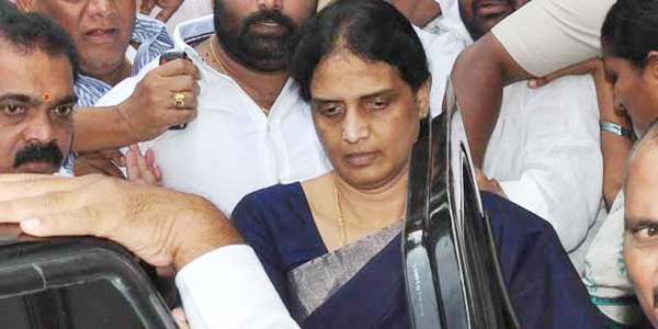 sabitha indra reddy joining trs