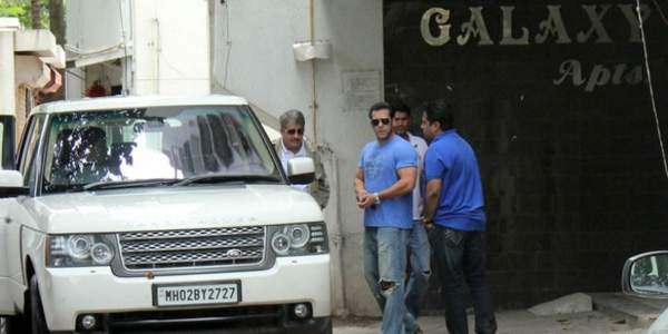 Security for star hero with spikes & broken glass!