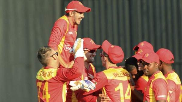 zimbabwe wins over team india