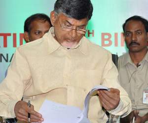 AP government writes to center over Telangana's Power dues!