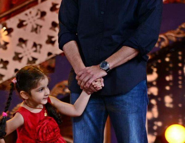 Mahesh-with-sitara-rare-photos