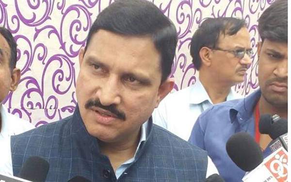 Sujana Chowdary being insulted by central ministers!