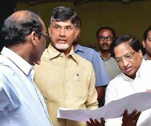 andhra pradesh employees moving to amaravti from hyderabad
